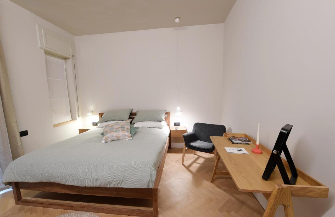 La Casa Sugli Archi Bed & Breakfast Салерно Екстериор снимка