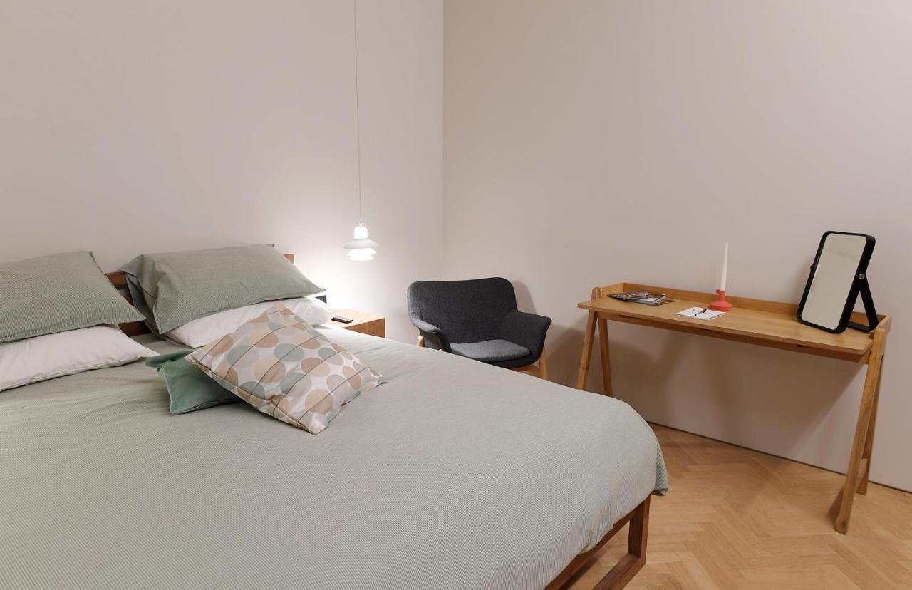 La Casa Sugli Archi Bed & Breakfast Салерно Екстериор снимка